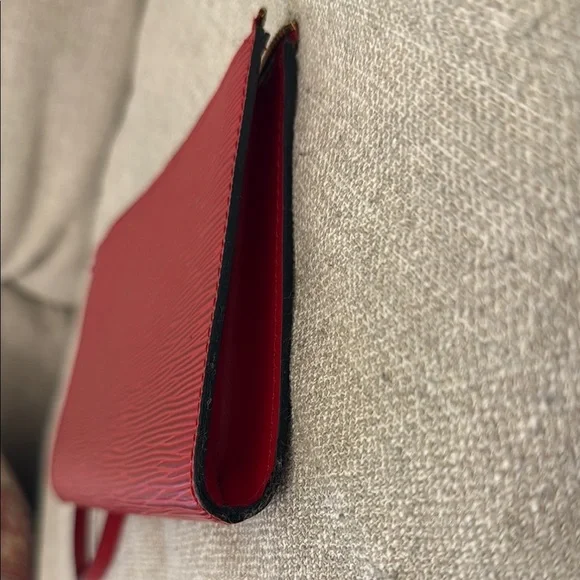 Louis Vuitton Red Epi Pochette - Picture 11 of 11